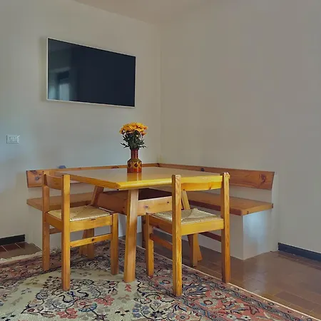 Per Famiglie In Centro Ad Con Posto Auto E Ampio Giardino Apartment Asiago