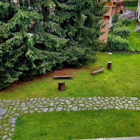 Per Famiglie In Centro Ad Con Posto Auto E Ampio Giardino * Asiago